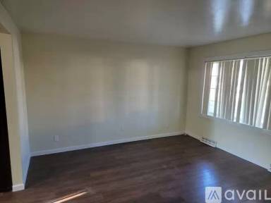 Main picture of 3232 S Auburn Dr