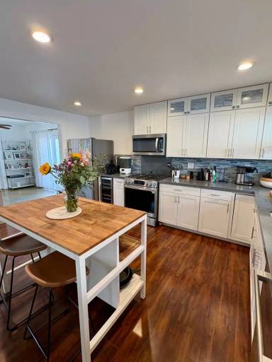 Main picture of 239 Elder Ave