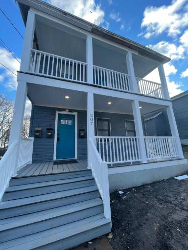 Main picture of 207 W Marcellus St