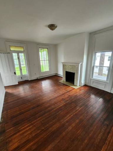 Main picture of 52 2nd Ave