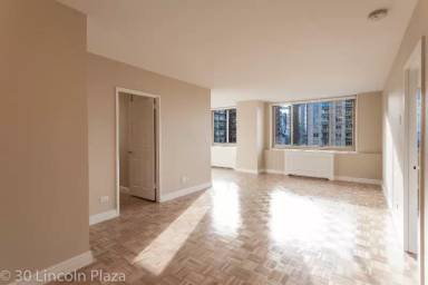 Main picture of 32 W 63rd St