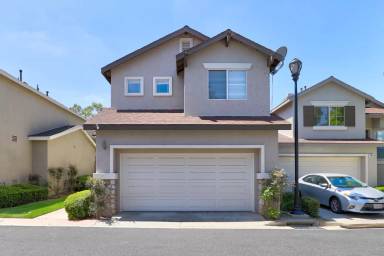 Main picture of 732 N Siavohn Dr