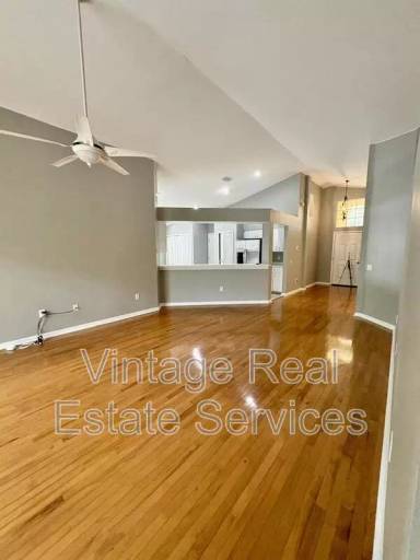 Main picture of 3325 Manor Cove Cir