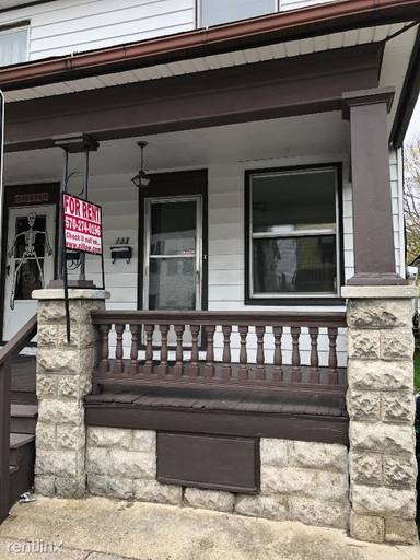 Main picture of 133 N 5th St