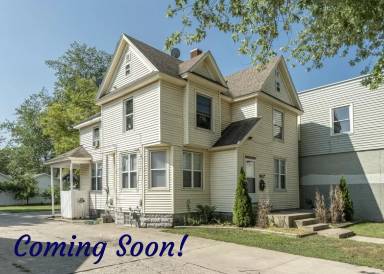 Main picture of 206 1/2 W 14th St