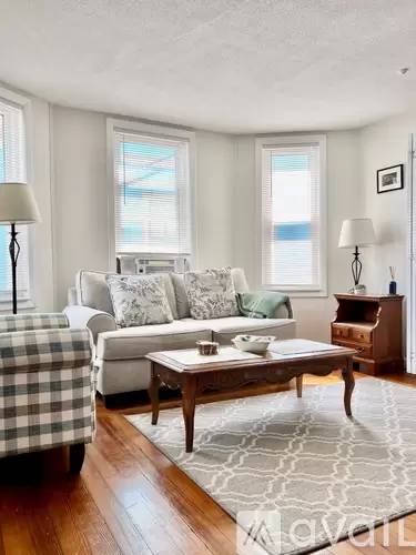 Main picture of 40 Josephine Ave