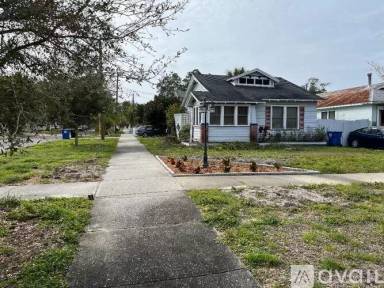 Main picture of 202 19th Ave S
