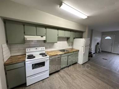 Main picture of 4 1/2 Salisbury St