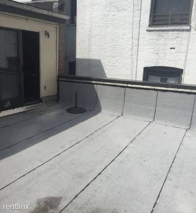 Main picture of 120 Orchard St