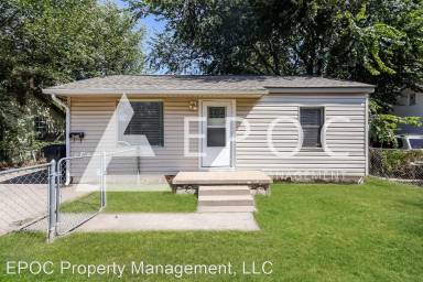 Main picture of 3737 SW 26th St