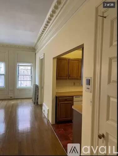 Main picture of 379 Commonwealth Ave