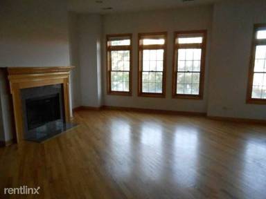 Main picture of 2741 N Southport Ave