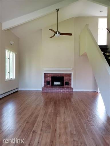 Main picture of 622 College Ave