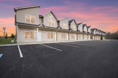 Main picture of 541 New South Dr