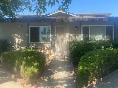 Main picture of 5984 Walerga Rd