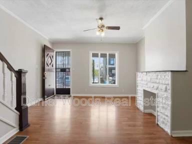 Main picture of 5538 Walton Ave