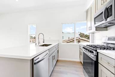 Main picture of 5232 1/2 W 20th St