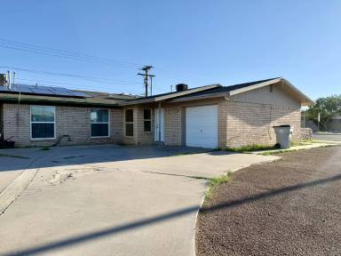 Main picture of 10833 Cardigan Dr