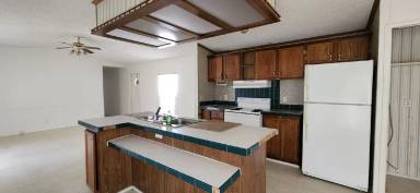 Main picture of Breeze Pointe MHP
