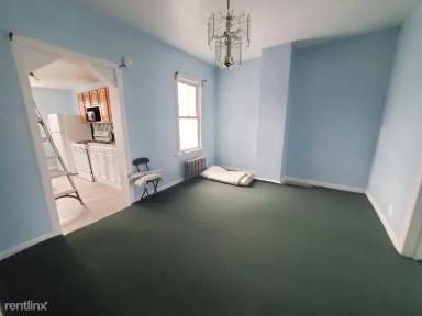 Main picture of 212 Hale Ave