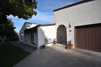 Main picture of 518 Fairway Dr