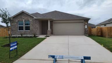 Main picture of 101 Red Buckeye St