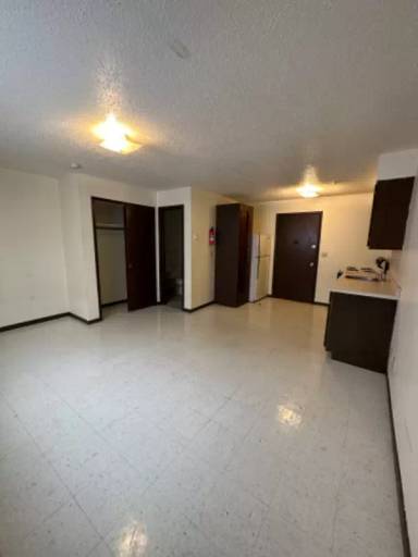 Main picture of 320 Oak Ave N