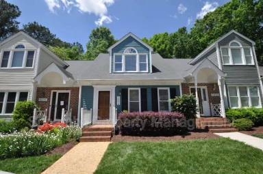 Main picture of 1004 Oak Lake Ct
