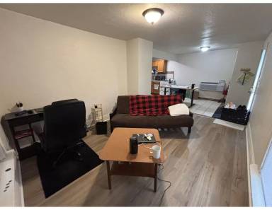 Main picture of 927 Avon St