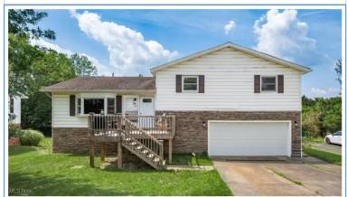 Main picture of 164 E Newman St