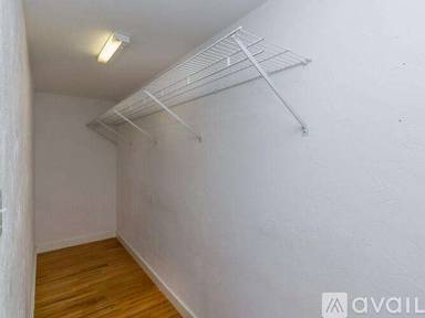 Main picture of 244 River St