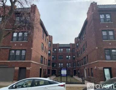 Main picture of 4801 N Bell Ave