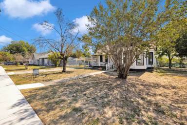 Main picture of 3246 W Ashby Pl