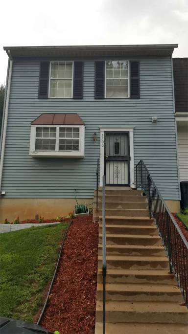 Main picture of 5700 Falkland Pl