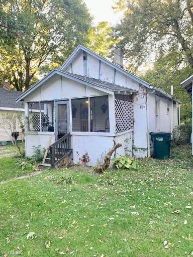 Main picture of 712 S Hayford Ave