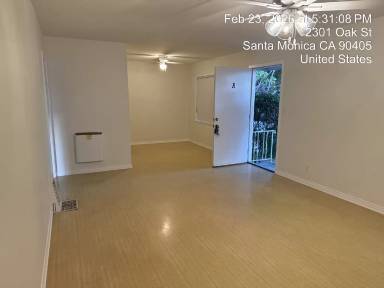 Main picture of 2301 Oak St