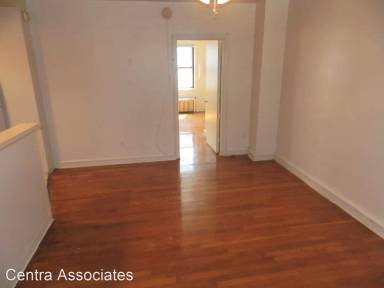 Main picture of 318 S 15th St