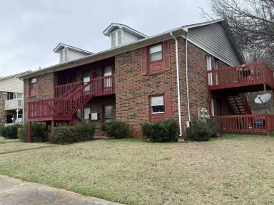 Main picture of 4414 Bonnell Drive Northwest - C