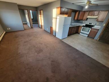 Main picture of 258 Broadway St