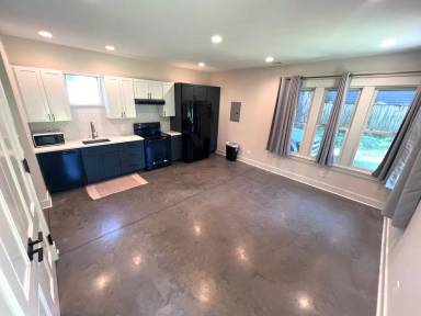 Main picture of 1427 Greenwood Ave