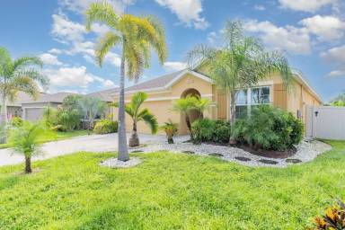 Main picture of 899 Forest Trace Cir