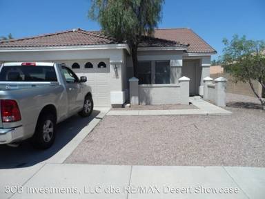 Main picture of 910 E Beth Dr