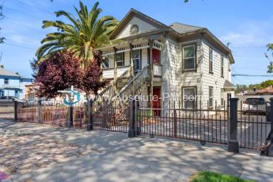 Main picture of 1927 P St