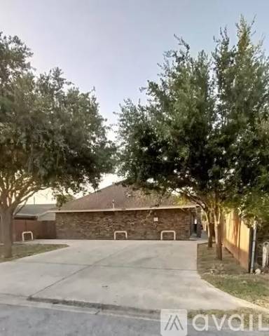 Main picture of 2240 Date Palm Ave