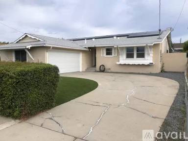 Main picture of 8708 Adriana St