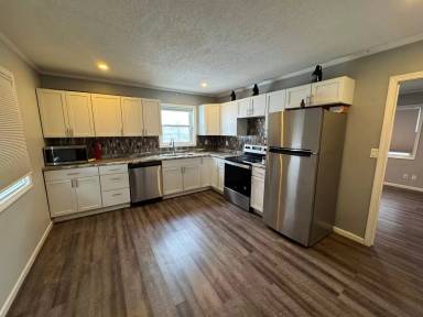 Main picture of 1530 Spring St