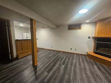 Main picture of 319 Prairie Ave