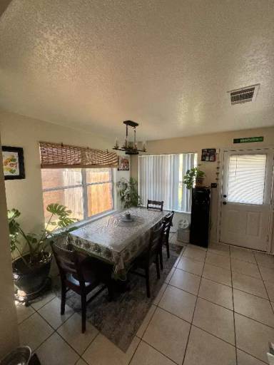 Main picture of 3702 Pevetoe St