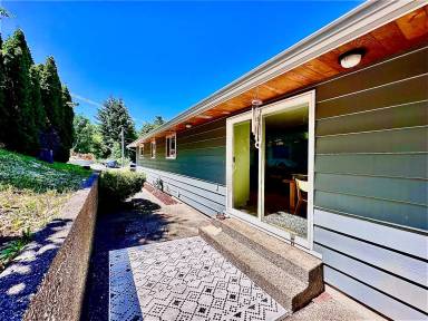 Main picture of 10 Vista del Mar St