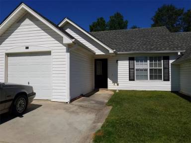 Main picture of 55 Garden Ridge Dr